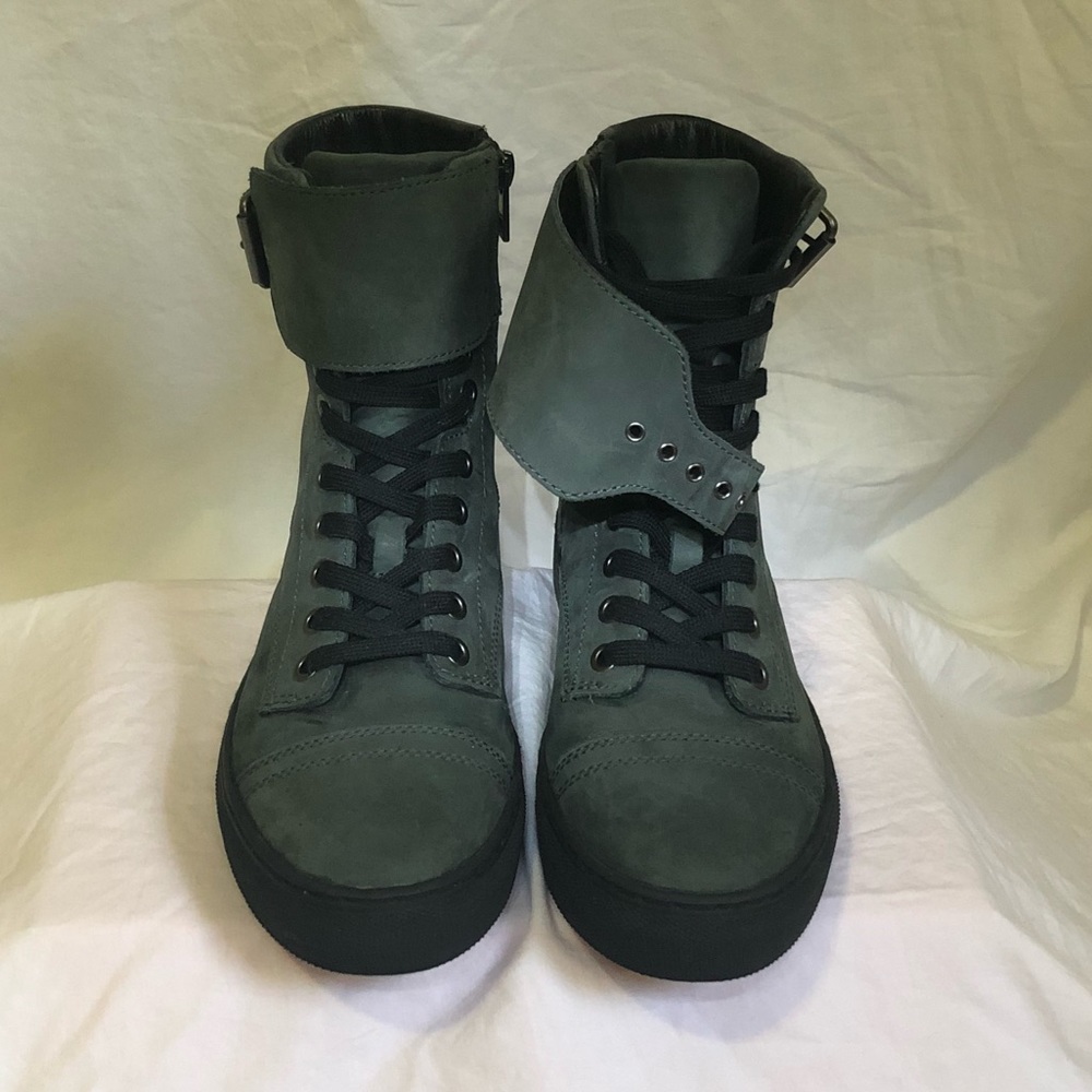 All saints gray suede boots